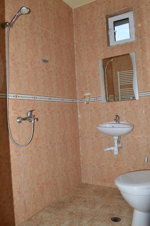 Dionis Hotel Petrich  Exterior photo
