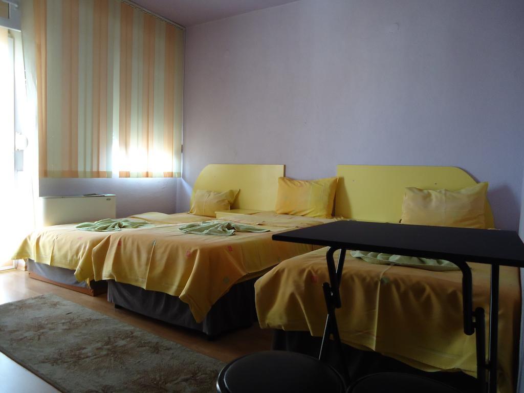 Dionis Hotel Petrich  Room photo