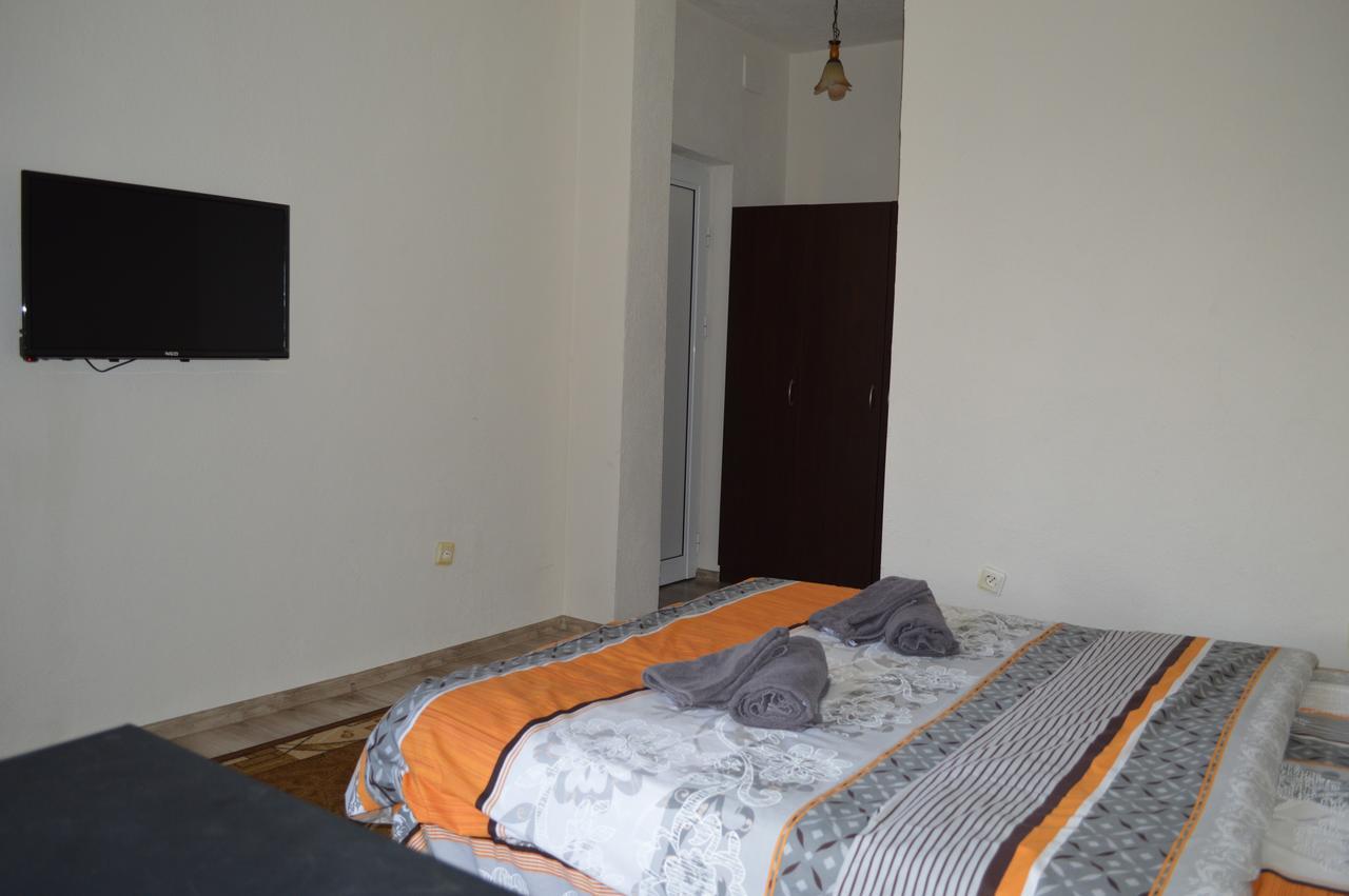 Dionis Hotel Petrich  Exterior photo